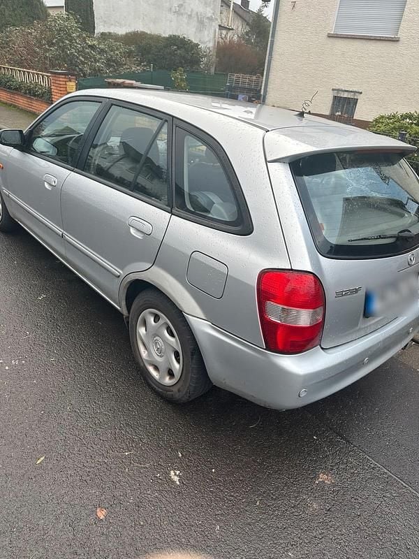 Gebraucht Mazda 323 98 PS (72 kW) 2002 Grau Kleinwagen
