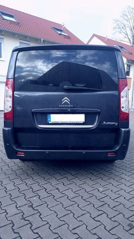 Gebraucht Citroën Jumpy Tendance 128 PS (94 kW) 2013 Grau metallic Van / Kleinbus