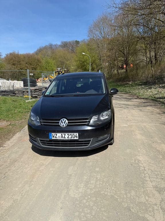 Second-hand VW Sharan Join 184 CP (135 kW) 2017 Negru Monovolum
