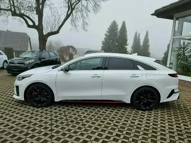 Gebraucht Kia ProCeed GT GT 204 PS (150 kW) 2020 Weiss Kleinwagen