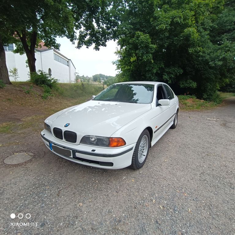 Weiß Gebraucht 1999 BMW 535 Limousine | 7.700 € (Fairer Preis) - Bild 1/4