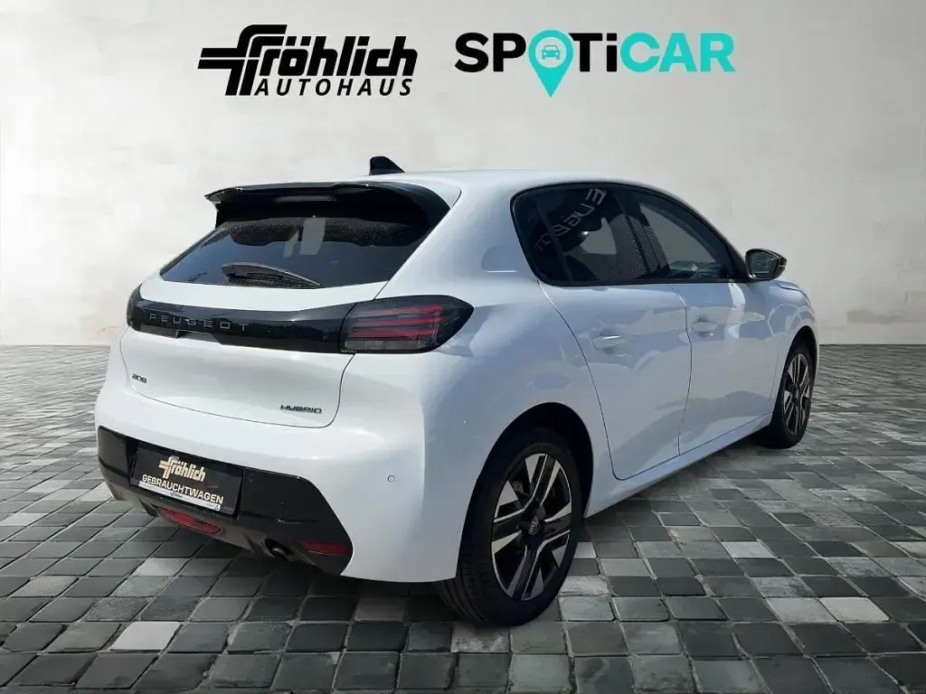 Gebraucht Peugeot 208 Allure 101 PS (74 kW) 2024 Weiß Kleinwagen