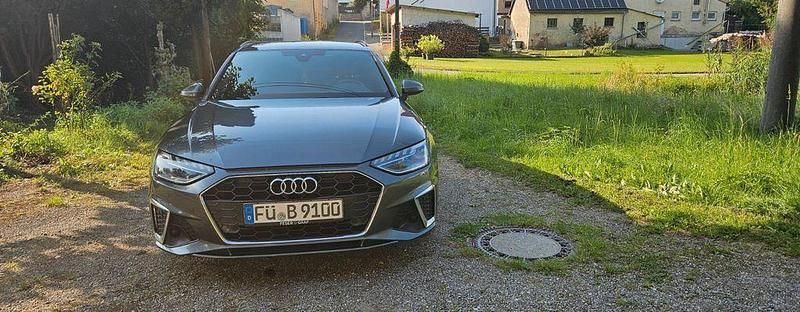 Grau Gebraucht 2020 Audi A4 S-Line Kombi | 17.900 € (Fairer Preis) - Bild 1/4