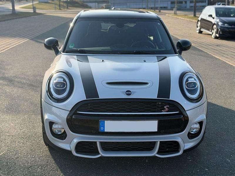 Gebraucht Mini Cooper S 192 PS (141 kW) 2019 Weiß Kleinwagen