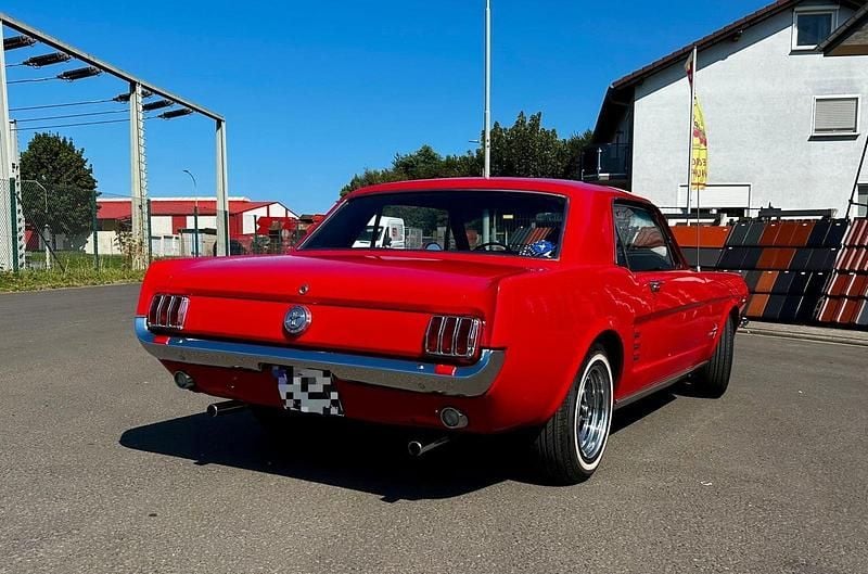 Gebraucht Ford Mustang 200 PS (147 kW) 1966 Rot Coupé