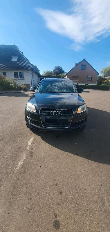 Schwarz Gebraucht 2006 Audi Q7 SUV | 8.500 € (Fairer Preis) - Bild 1/4