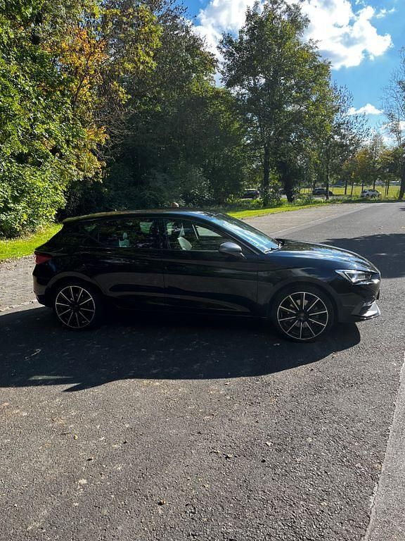 Gebraucht Seat Leon FR 204 PS (150 kW) 2020 Schwarz Limousine