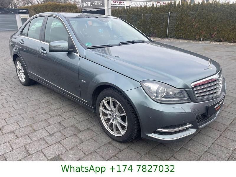 Gebraucht Mercedes C220 170 PS (125 kW) 2012 Grau Limousine