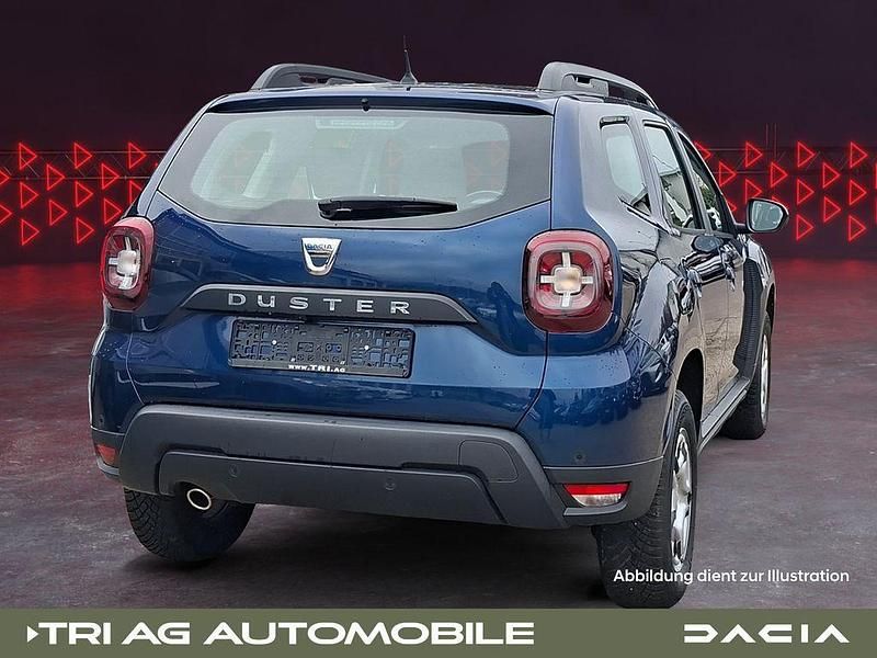 Gebraucht Dacia Duster Comfort 101 PS (74 kW) 2020 Blau cosmos (metallic) SUV