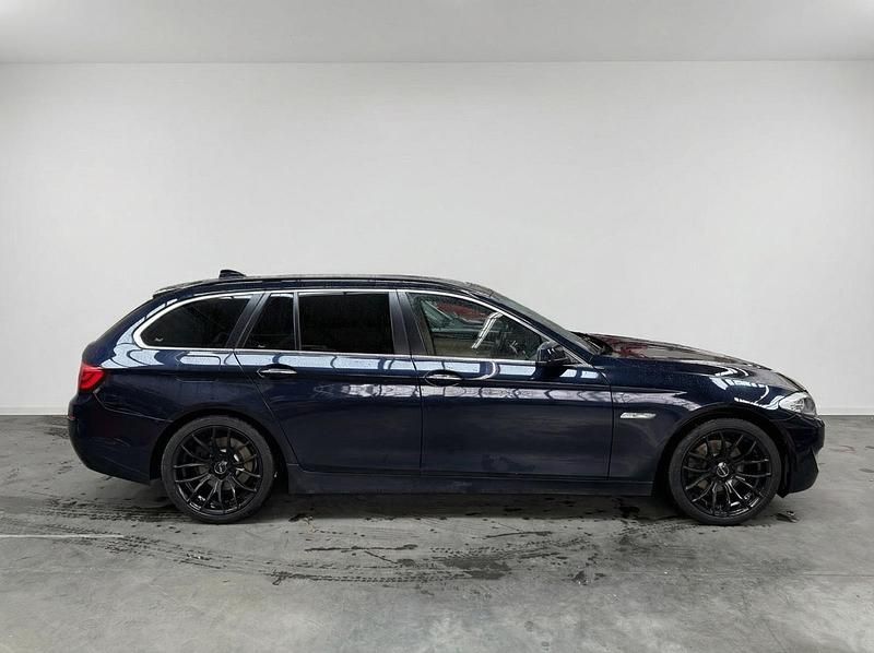Gebraucht BMW 520 184 PS (135 kW) 2012 Blau Kombi
