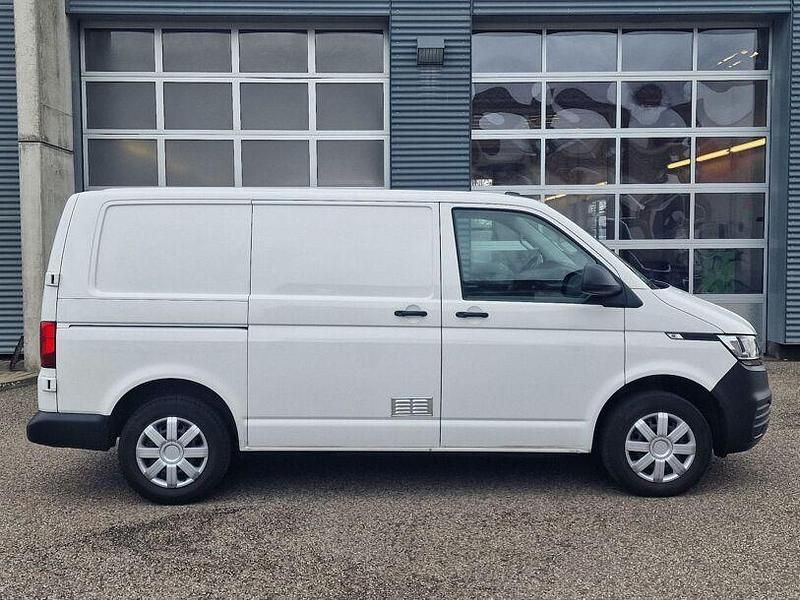 Gebraucht VW Transporter 110 PS (80 kW) 2021 Candyweiss Van