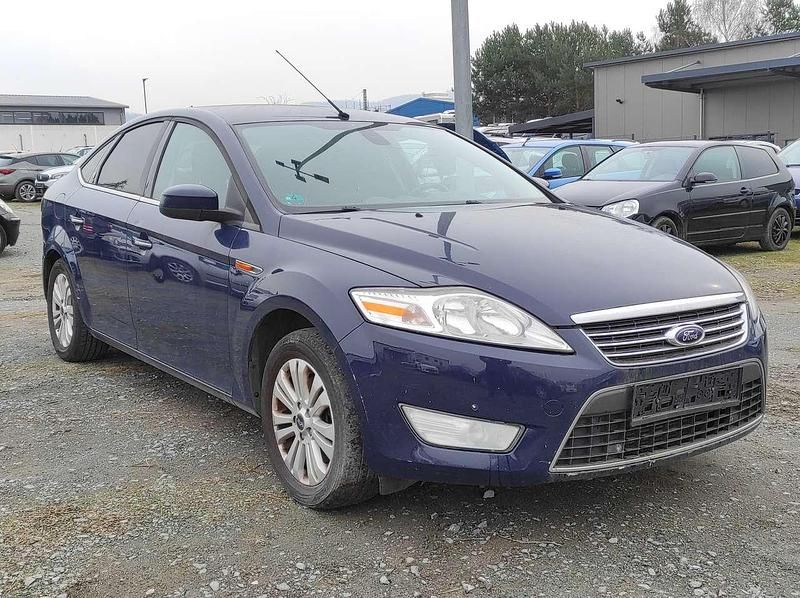 Gebraucht Ford Mondeo Ghia 175 PS (128 kW) 2010 Blazerblau Limousine