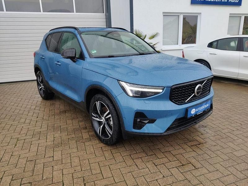 Gebraucht Volvo XC40 Plus 163 PS (119 kW) 2025 Blau SUV