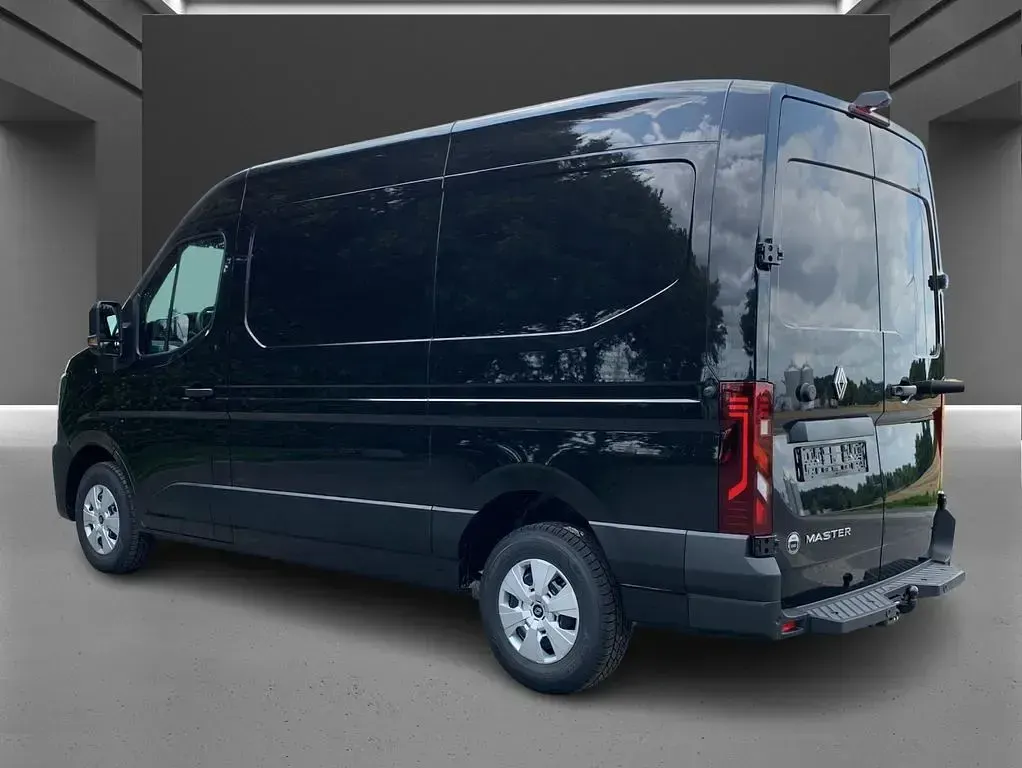 Neu Renault Master 170 PS (125 kW) 2026 676 schwarz Van / Kleinbus