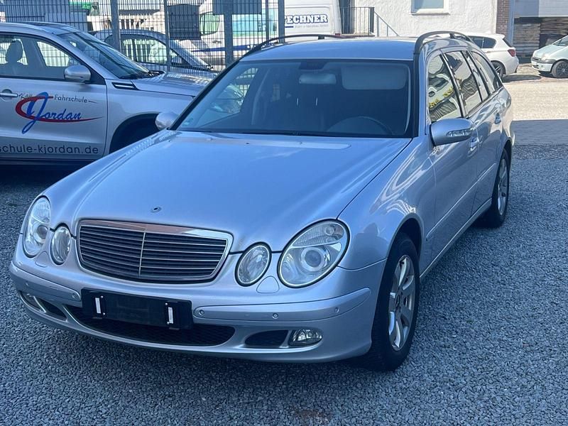 Gebraucht Mercedes E200 163 PS (119 kW) 2006 Silber Kombi