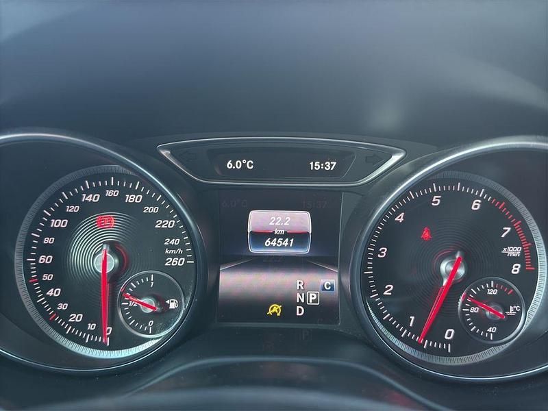 Gebraucht Mercedes GLA180 Business 122 PS (89 kW) 2018 Schwarz SUV