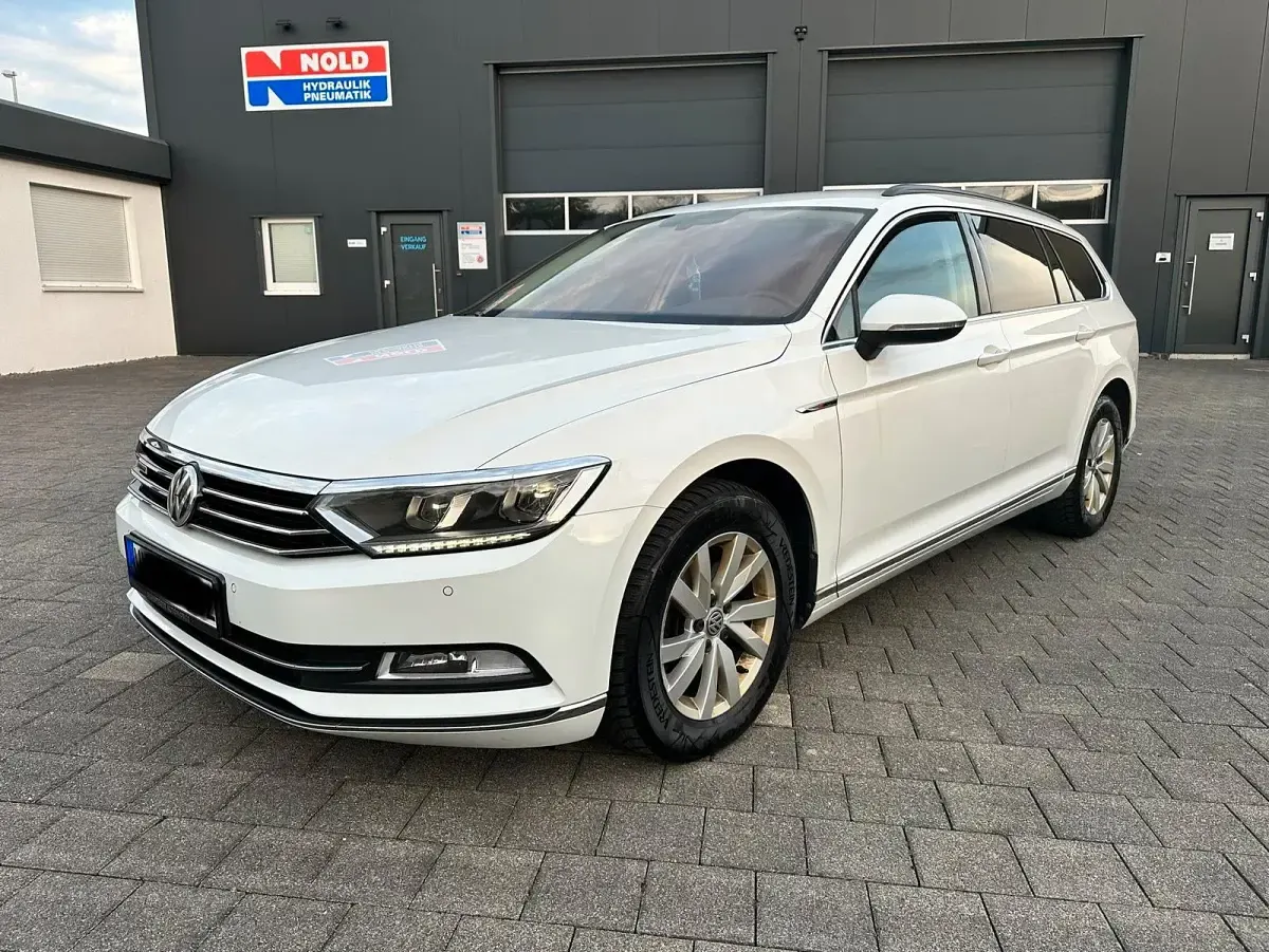Usata VW Passat 190 CV (139 kW) 2018 Bianco Station wagon