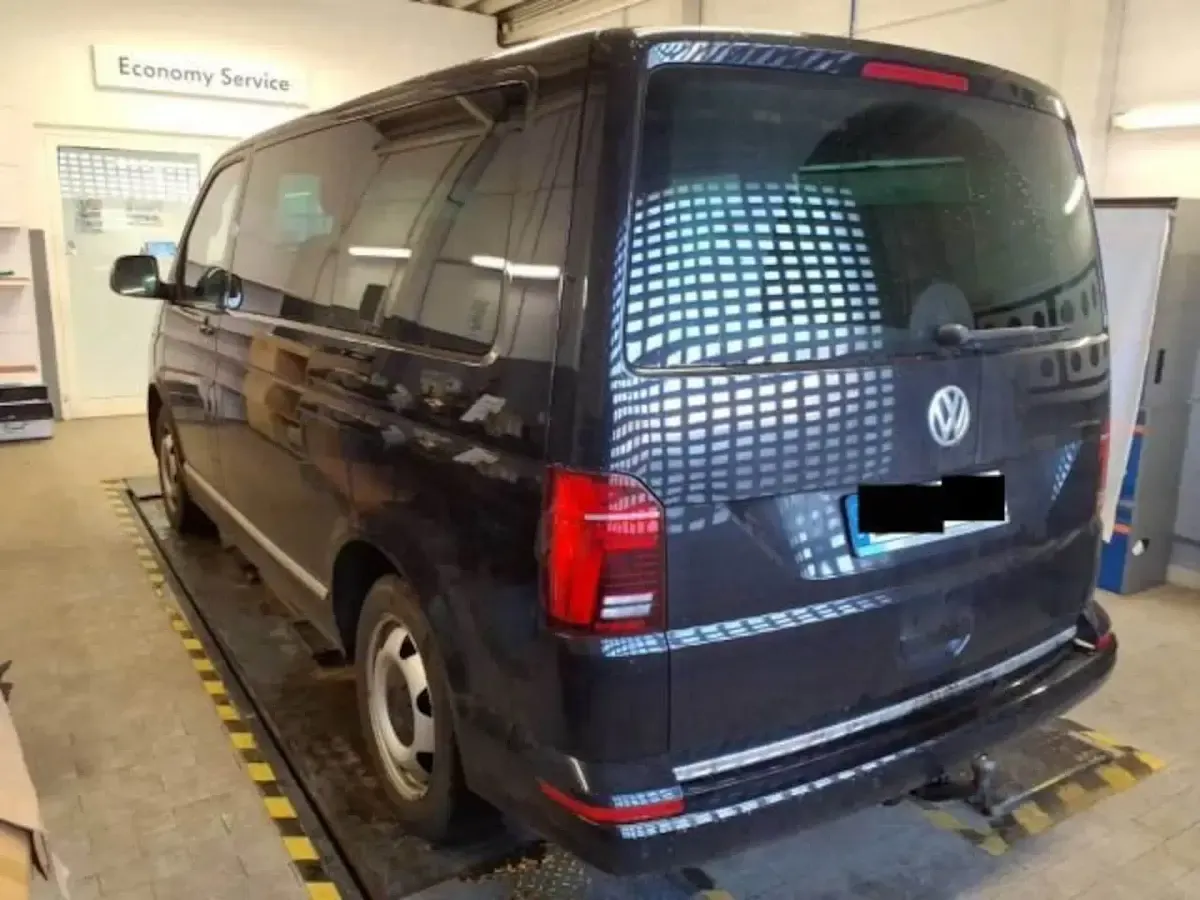 Używany VW Multivan Generation Six 199 KM (146 kW) 2021 Minivan