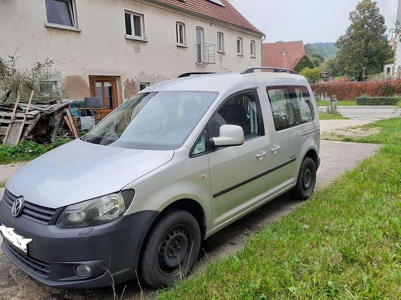 Gebraucht VW Caddy Edition 105 PS (77 kW) 2012 Silber Van / Kleinbus