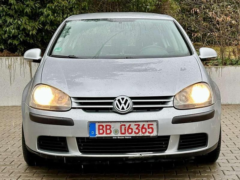 Gebraucht VW Golf IV 75 PS (55 kW) 2006 Reflexsilber metallic Kleinwagen