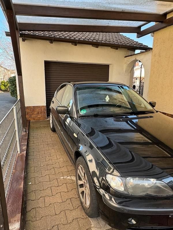 Gebraucht BMW 316 115 PS (84 kW) 2004 Schwarz Limousine
