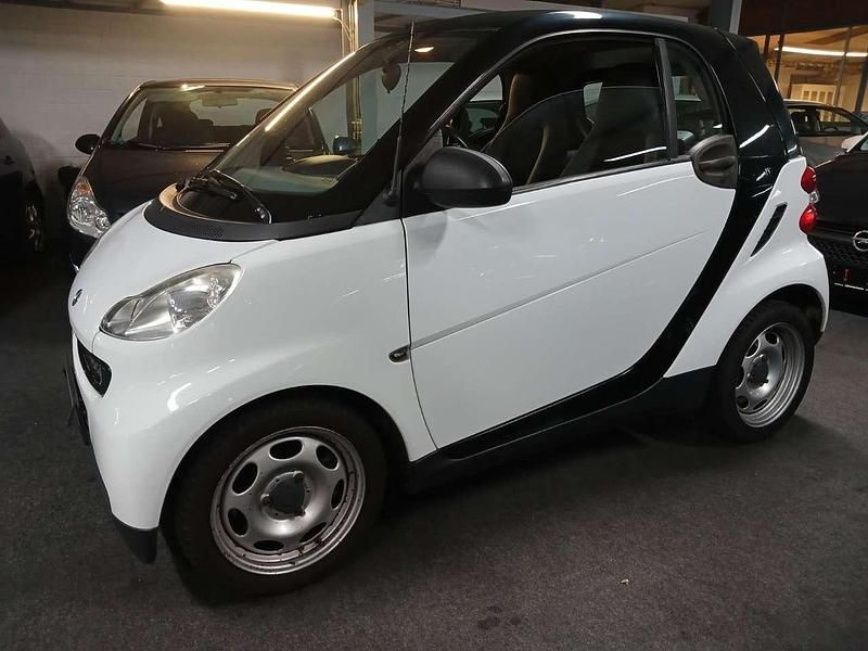 Schwarz Gebraucht 2009 Smart ForTwo Coupé Coupé | 4.750 € (Etwas zu teuer) - Bild 1/4
