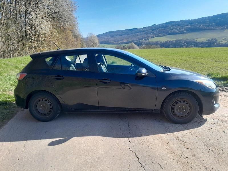 Gebraucht Mazda 3 105 PS (77 kW) 2012 Schwarz Limousine