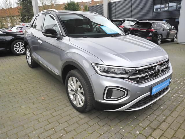 Gebraucht VW T-Roc Style 150 PS (110 kW) 2023 Schwarz SUV