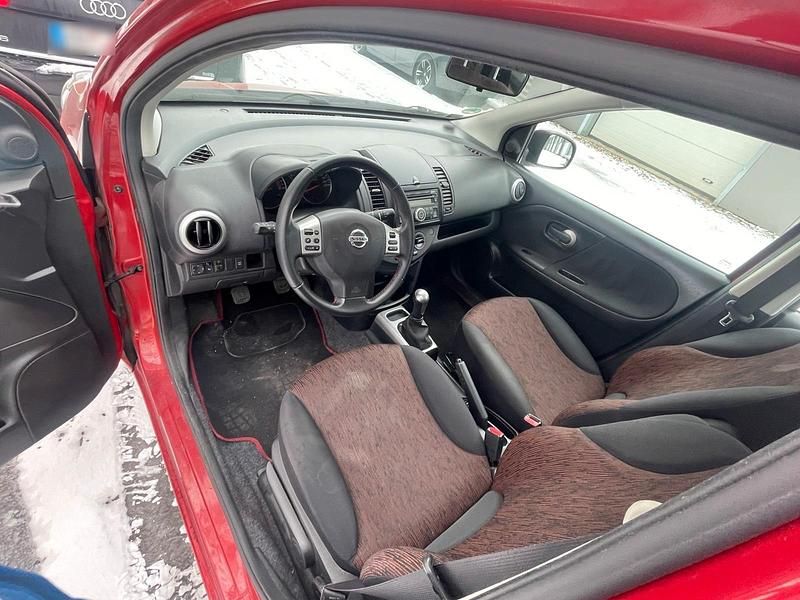 Gebraucht Nissan Note 89 PS (65 kW) 2009 Rot Kleinwagen