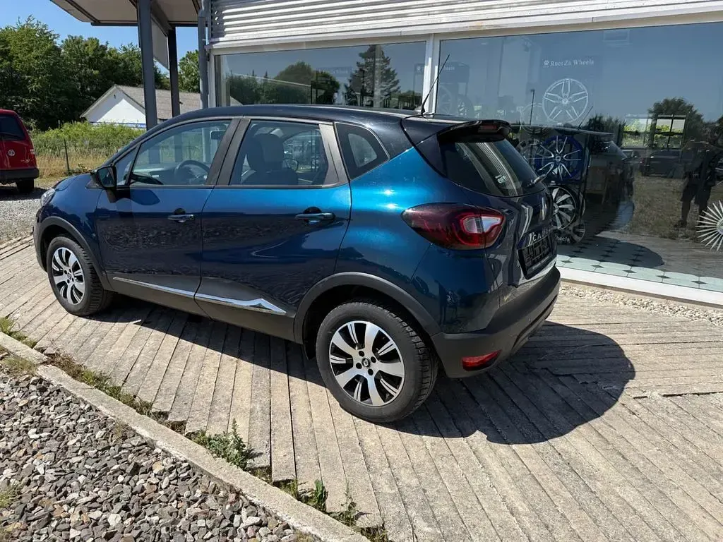 Gebraucht Renault Captur Intens 90 PS (66 kW) 2017 Grün SUV