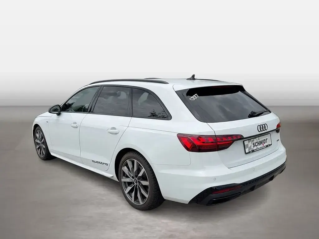 Gebraucht Audi A4 S-Line 204 PS (150 kW) 2022 Gletscherweiß metallic Kombi