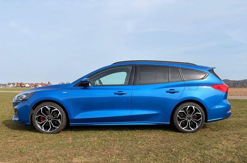 Gebraucht Ford Focus ST-Line X 150 PS (110 kW) 2020 Blau Kombi