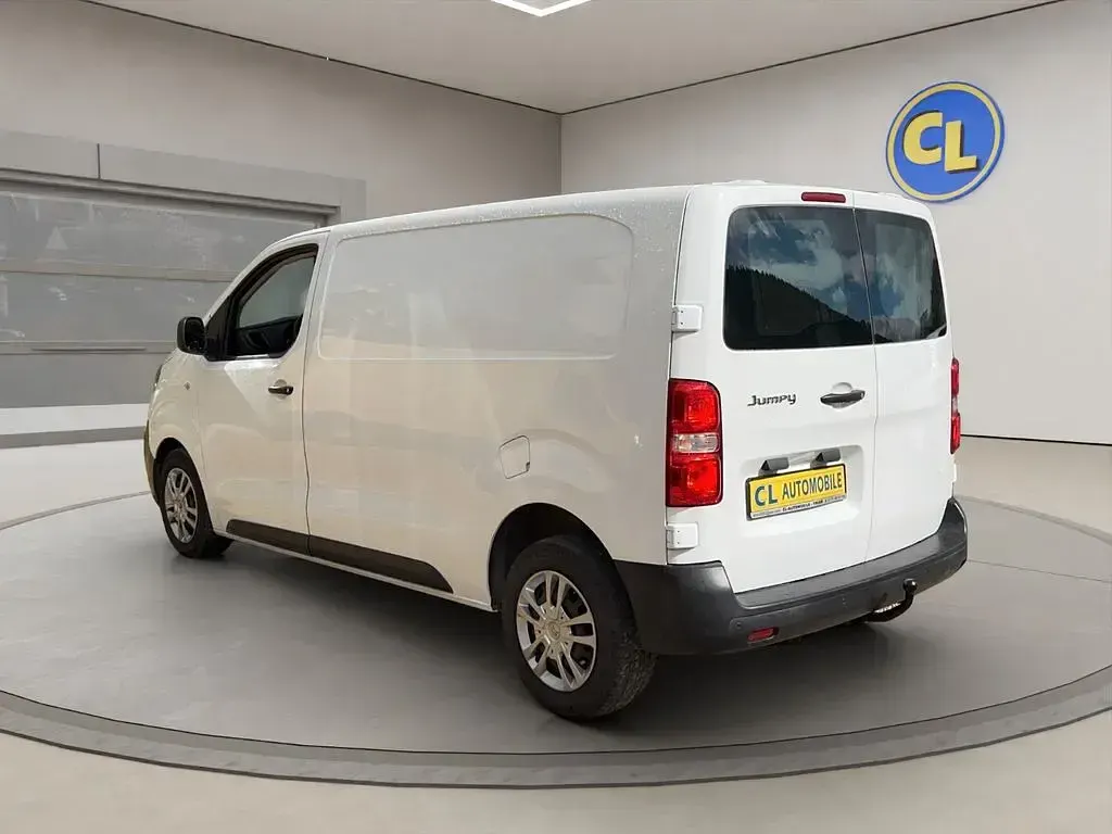 Usado Citroën Jumpy Business Class 122 HP (89 kW) 2017 Branco Monovolume