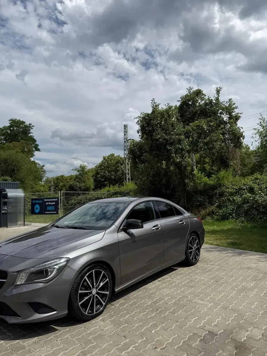 Gebraucht Mercedes CLA180 120 PS (88 kW) 2013 Grau Coupé