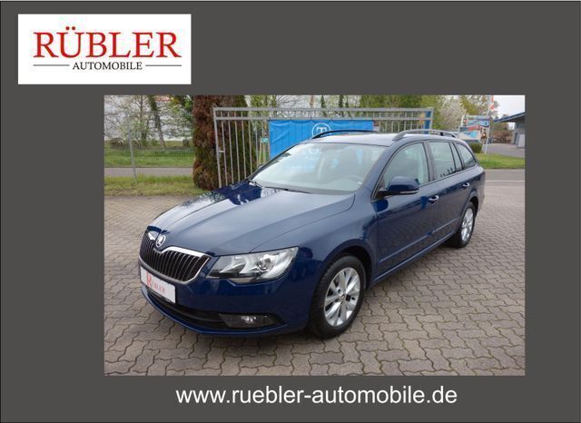 Blau Gebraucht 2015 Skoda Superb Active Kombi | 13.990 € (Fairer Preis) - Bild 1/4