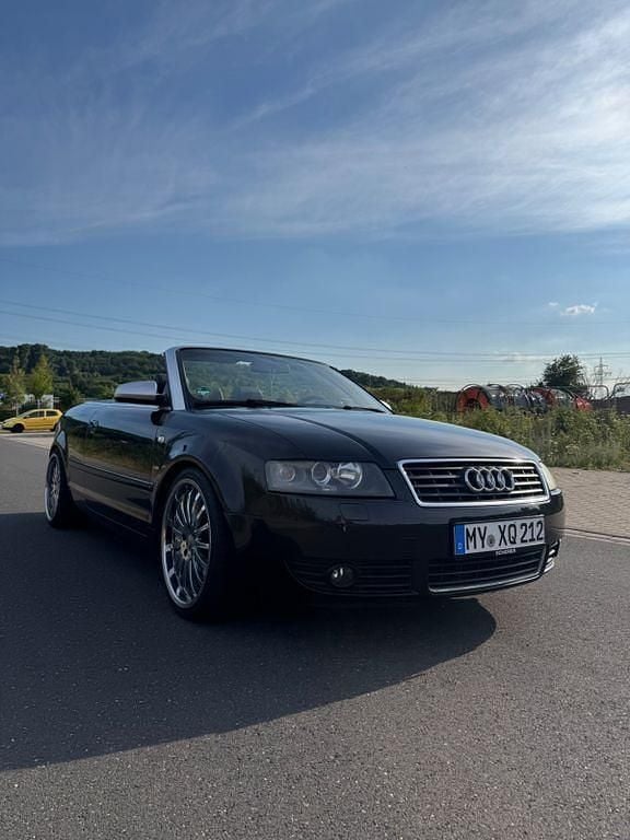 Schwarz Gebraucht 2003 Audi A4 Cabriolet Performance Cabrio | 4.800 € (Guter Preis) - Bild 1/4