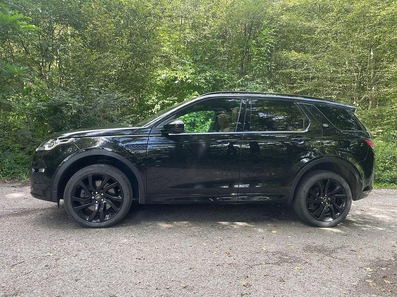 Schwarz Gebraucht 2018 Land Rover Discovery Sport HSE Luxury SUV | 25.300 € (Fairer Preis) - Bild 1/4