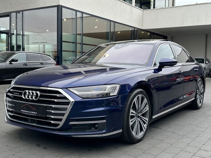 Navarrablau metallic Gebraucht 2022 Audi A8 Ambiente Limousine | 49.890 € (Guter Preis) - Bild 1/4