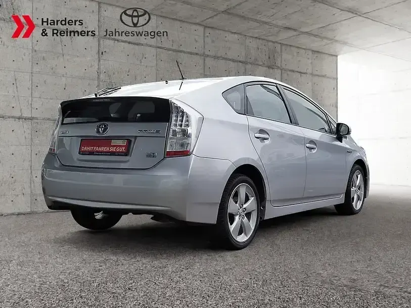 Gebraucht Toyota Prius 136 PS (100 kW) 2009 Silber Kleinwagen
