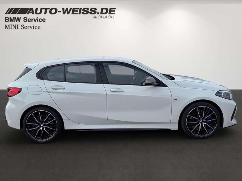 Gebraucht BMW 135 306 PS (225 kW) 2023 Alpinweiss iii Kleinwagen