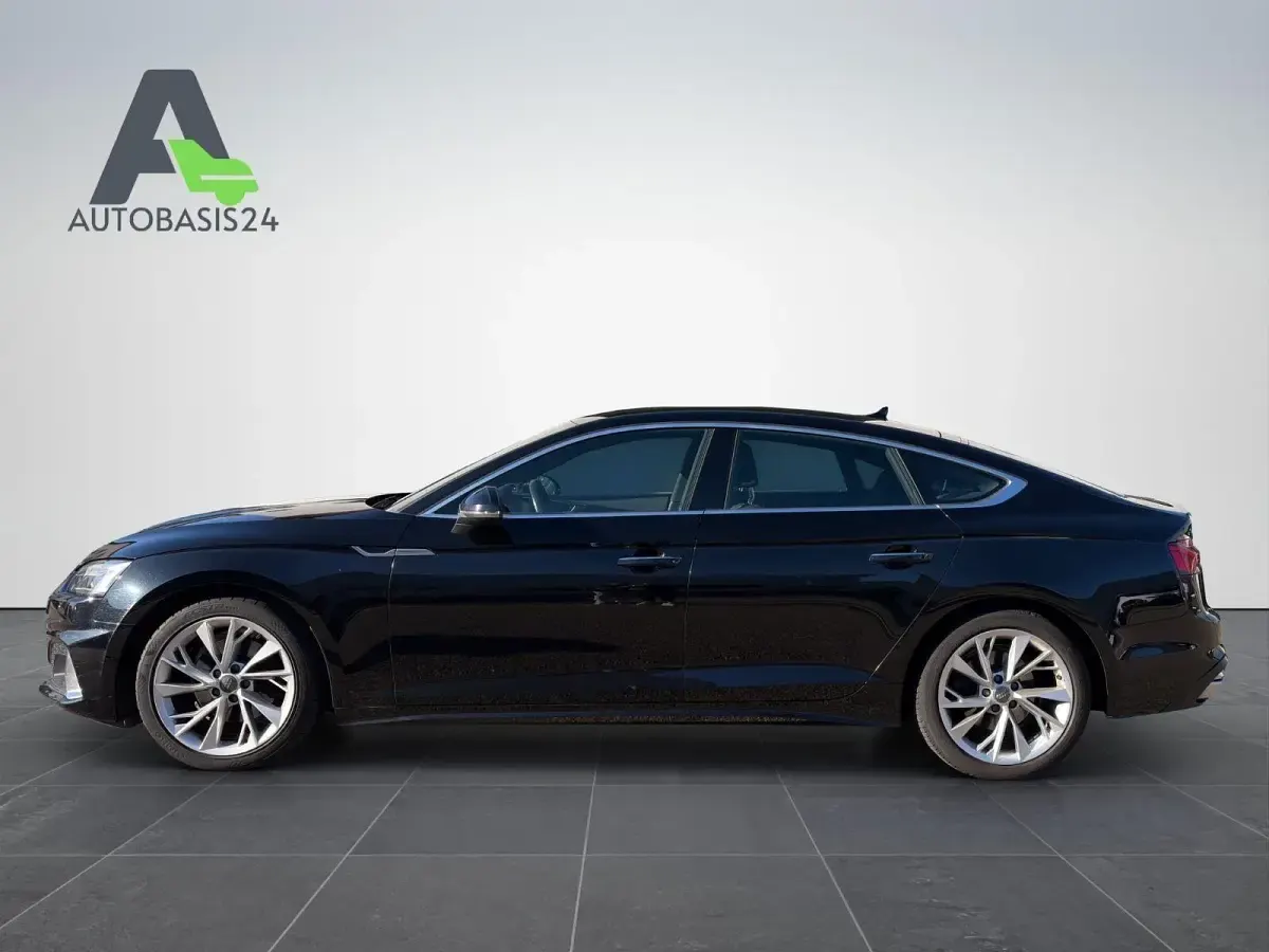 Gebraucht Audi A5 Sportback Advanced 163 PS (119 kW) 2020 Schwarz Kleinwagen