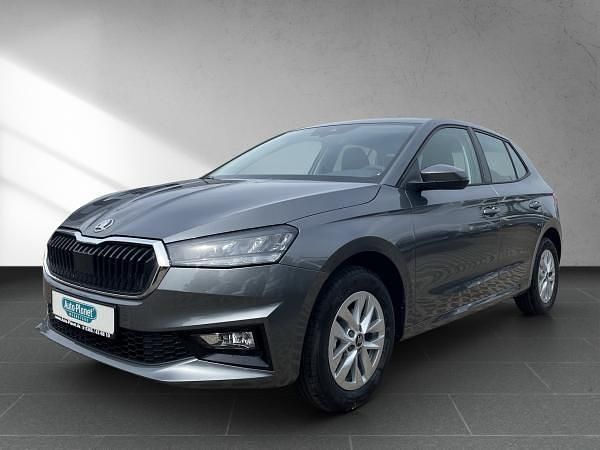 Grau (graphitegrau metallic) Neu 2025 Skoda Fabia Essence Kleinwagen | 14.276 € (Superpreis) - Bild 1/3