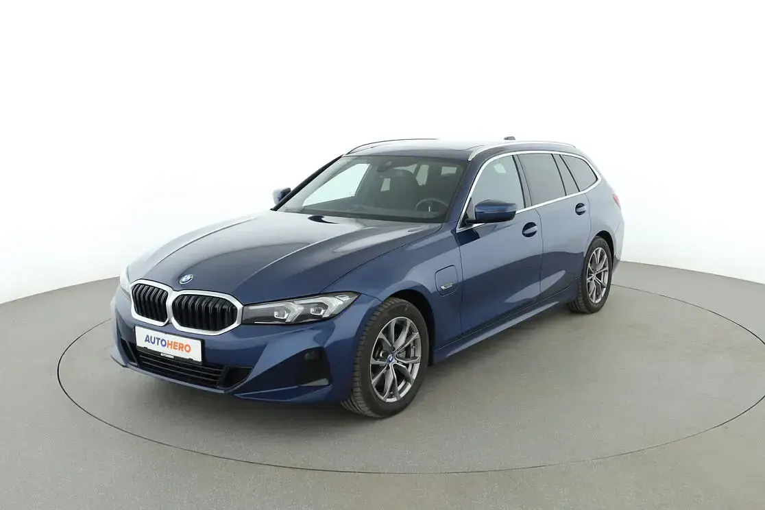 Gebraucht BMW 320e 204 PS (150 kW) 2022 Kombi