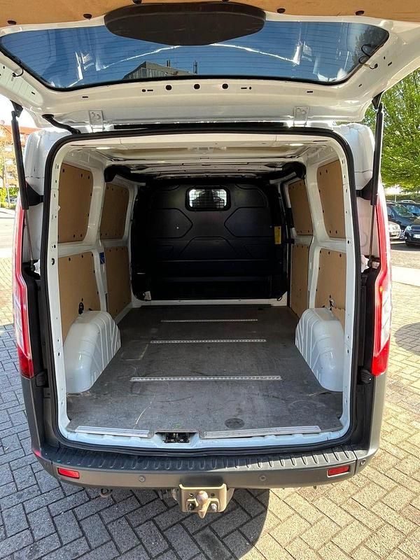 Second-hand Ford Transit Custom 125 CP (91 kW) 2014 Alb Monovolum