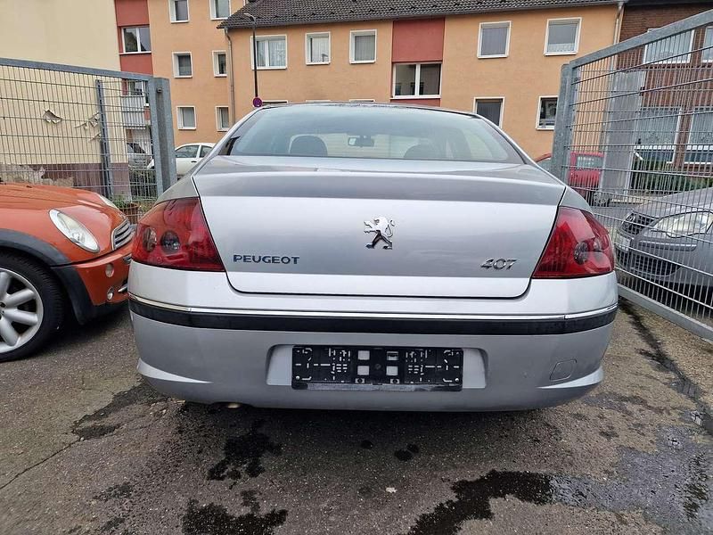 Gebraucht Peugeot 407 136 PS (100 kW) 2005 Grau Limousine
