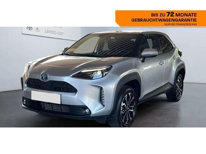Silber Gebraucht 2024 Toyota Yaris Cross Team SUV | 26.490 € (Etwas zu teuer) - Bild 1/3