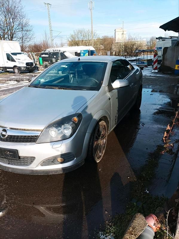 Gebraucht Opel Astra Cabriolet 140 PS (102 kW) 2006 Cabrio