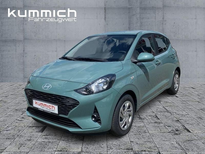 Mangrove green Neu 2025 Hyundai i10 Select Kleinwagen | 15.580 € (Guter Preis) - Bild 1/4