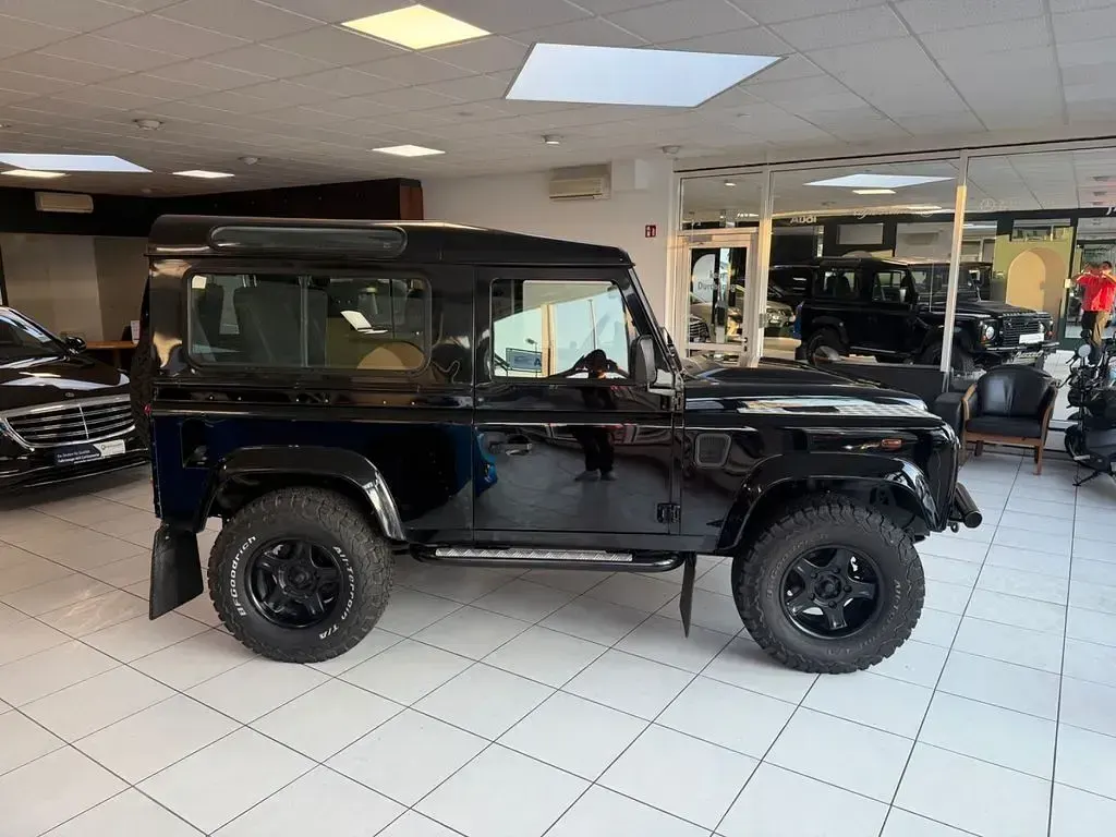 Gebraucht Land Rover Defender S 122 PS (89 kW) 2008 Schwarz SUV