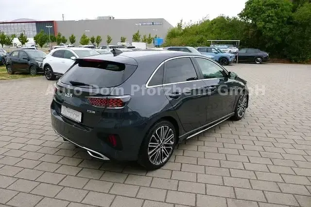 Gebraucht Kia Ceed GT-Line 140 PS (102 kW) 2024 Grau Kleinwagen